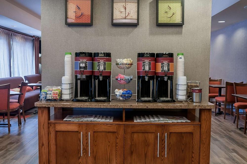 Hampton Inn Fort Collins Extérieur photo