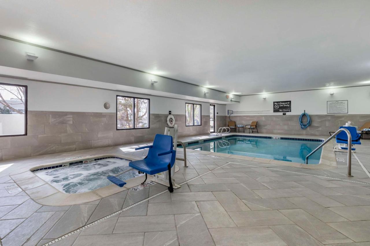 Hampton Inn Fort Collins Extérieur photo
