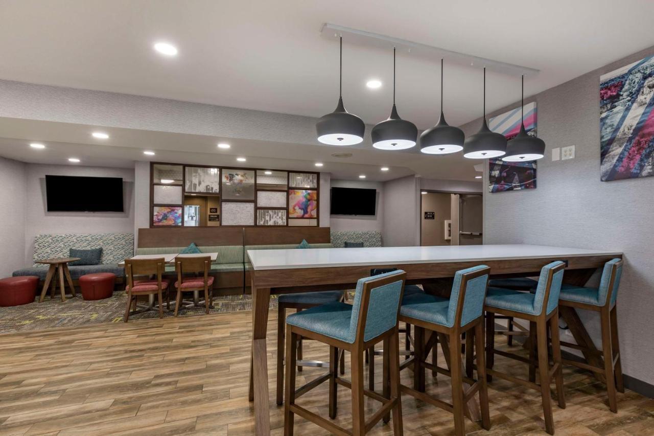 Hampton Inn Fort Collins Extérieur photo