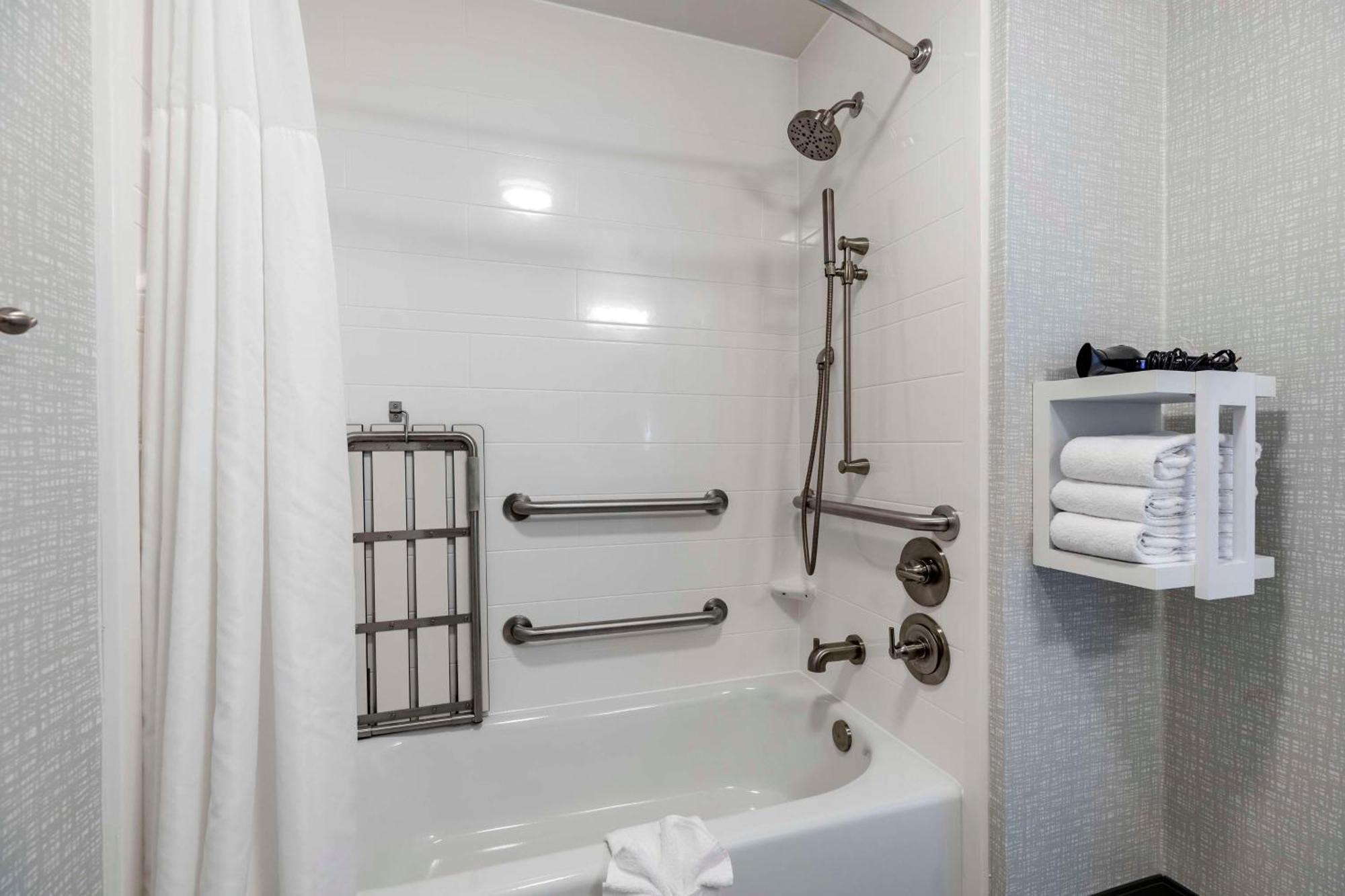 Hampton Inn Fort Collins Extérieur photo